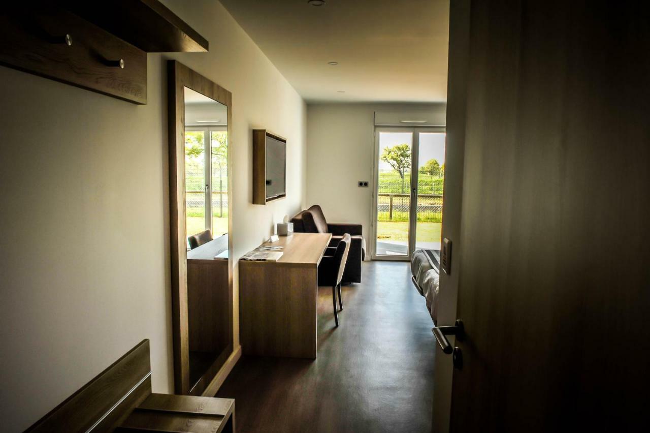Residence Des Pilotes Le Vigeant エクステリア 写真